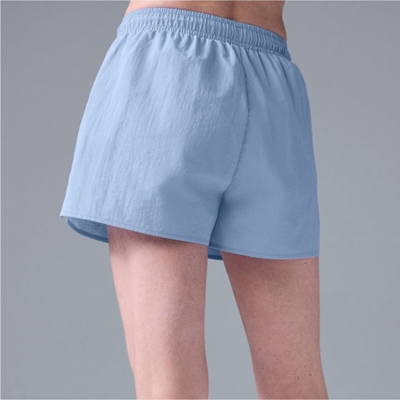 ALO Yoga Women's Alumni Shorts - Picture 2 of 6